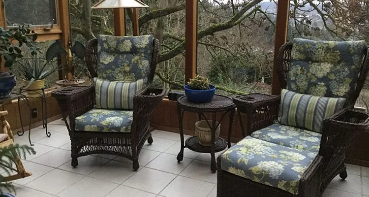 The Sun Room of A Cascade View Bed & Breakfast