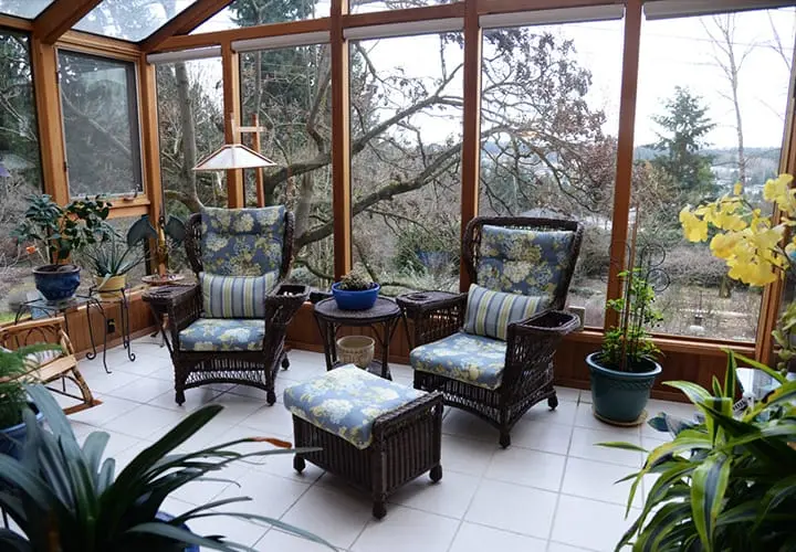 The Sun room a Cascade View Bed & Breakfast