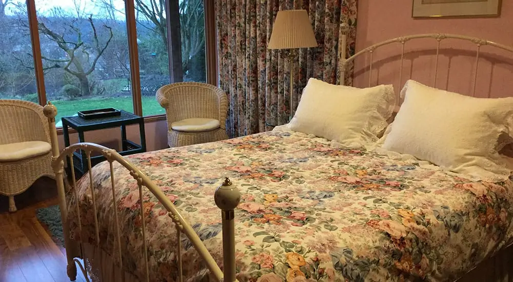 The Rose Room View 1 of A Cascade View Bed & Breakfast